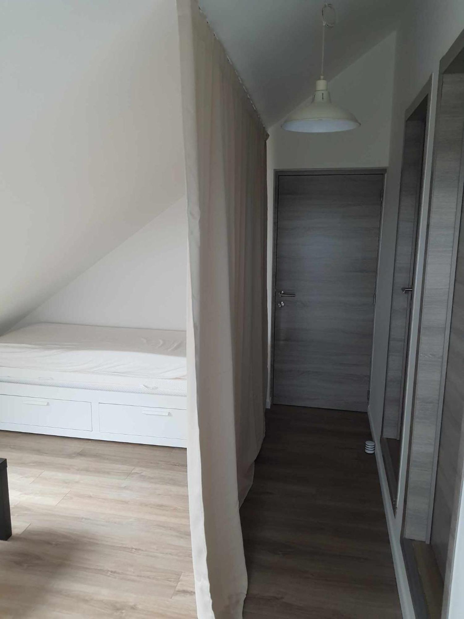 Gite Rural 3 Epis "Aux Pieds Des Ar'Den" - Chambre 1 Isolee Et Chambre 2 Dans Hall De Nuit - 34 Rue Du Chateau A 5564 Wanlin - 4 Adultes Et 2 Enfants Houyet Exterior foto
